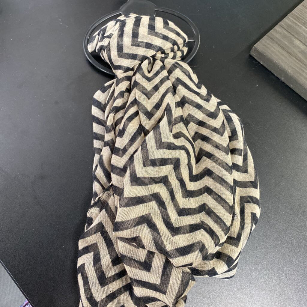 SHEAR SCARF