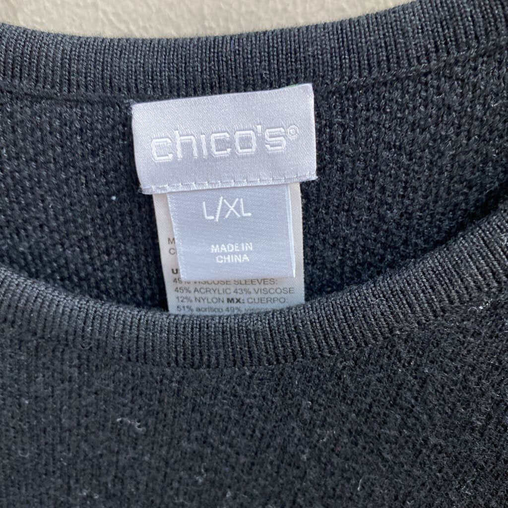 * SWEATER WITH FRINGE ON BOTTOM