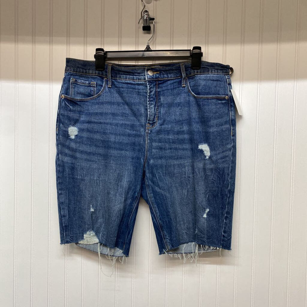 HIGH RISE DENIM SHORTS