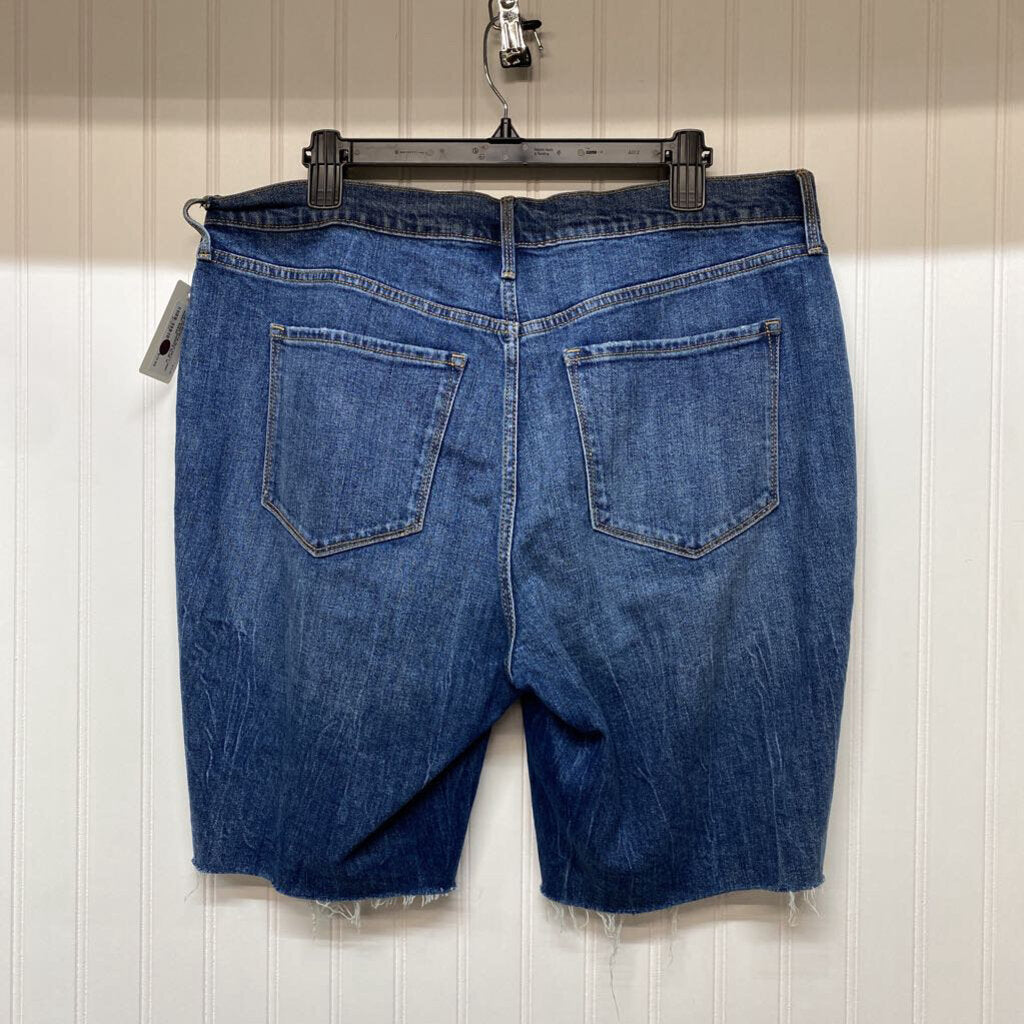 HIGH RISE DENIM SHORTS