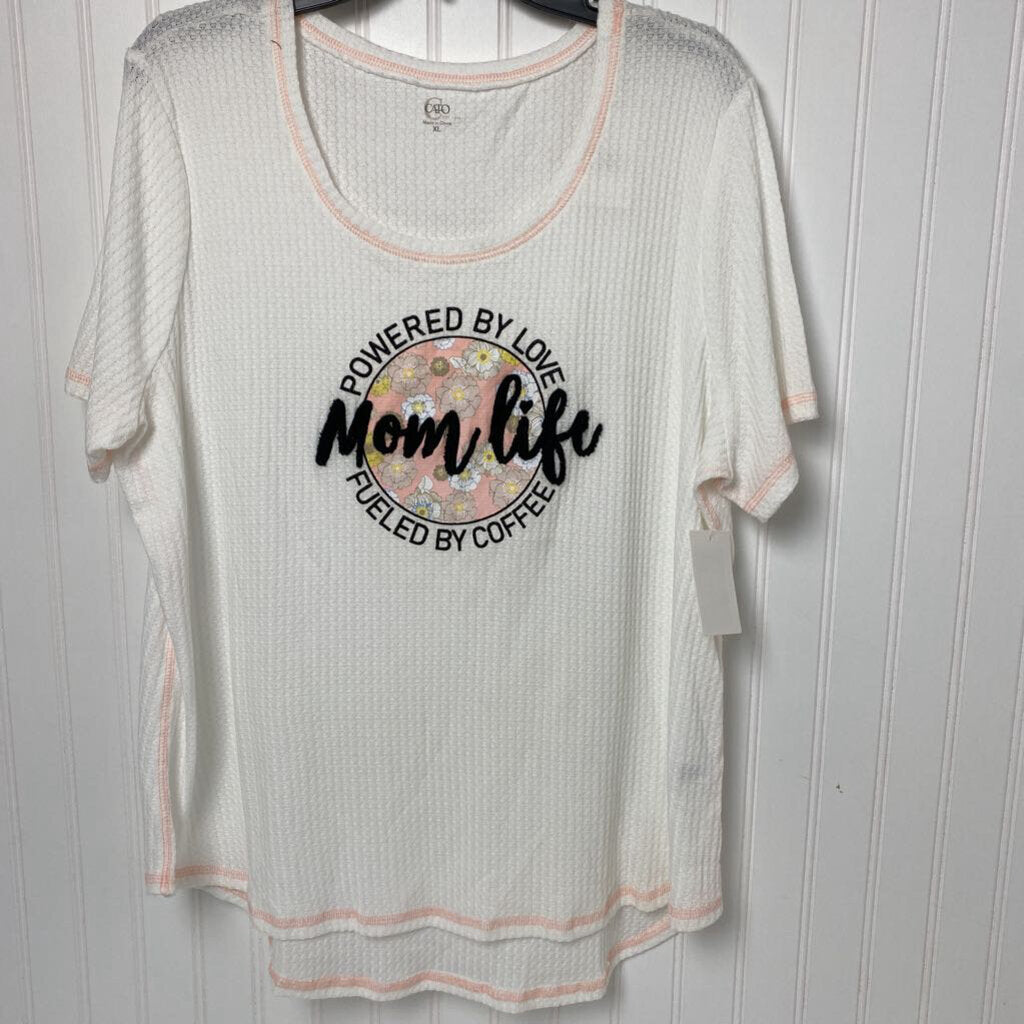GRAPHIC TEE