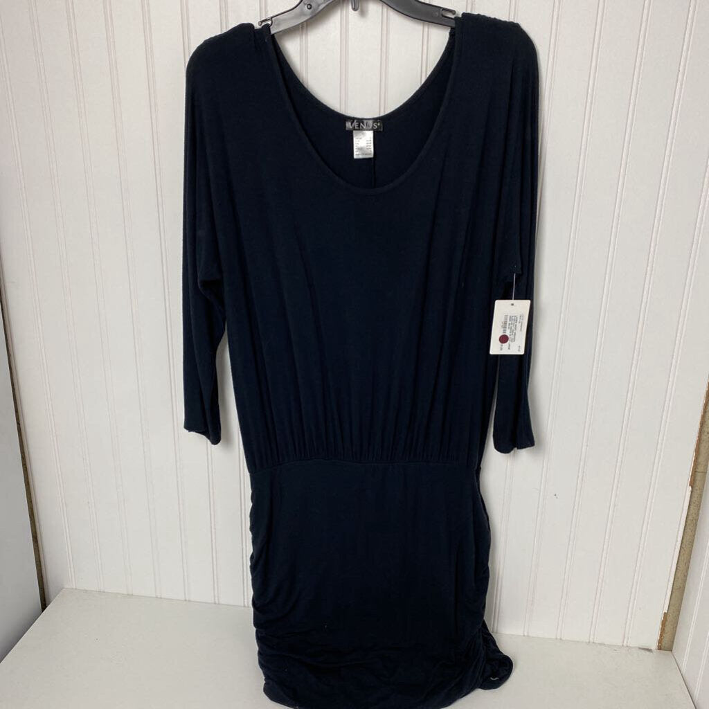 LONG SLEEVED DRESS