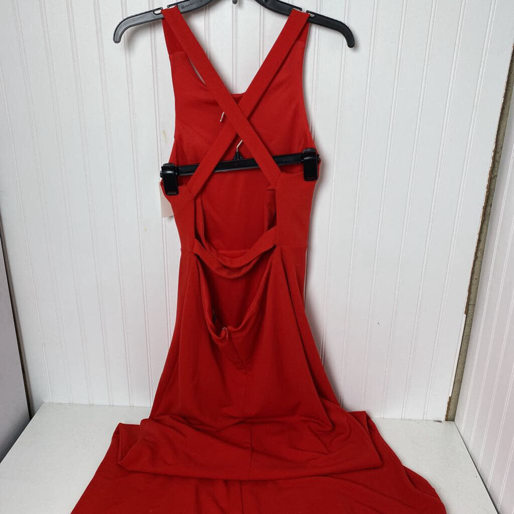 LONG SLEEVED DRESS