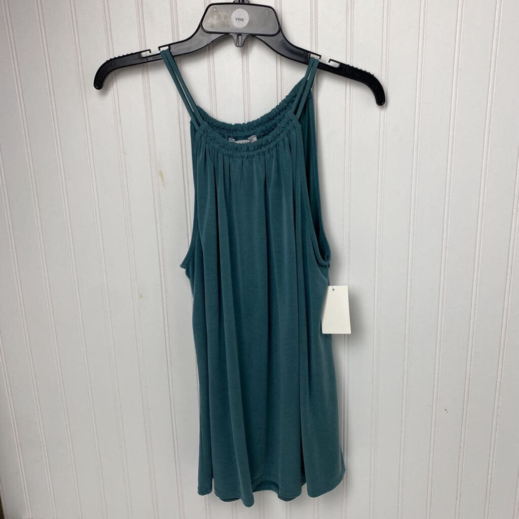 SLEEVLESS TOP