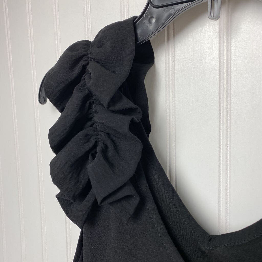 RUFFLED SLEEVLESS DRESS