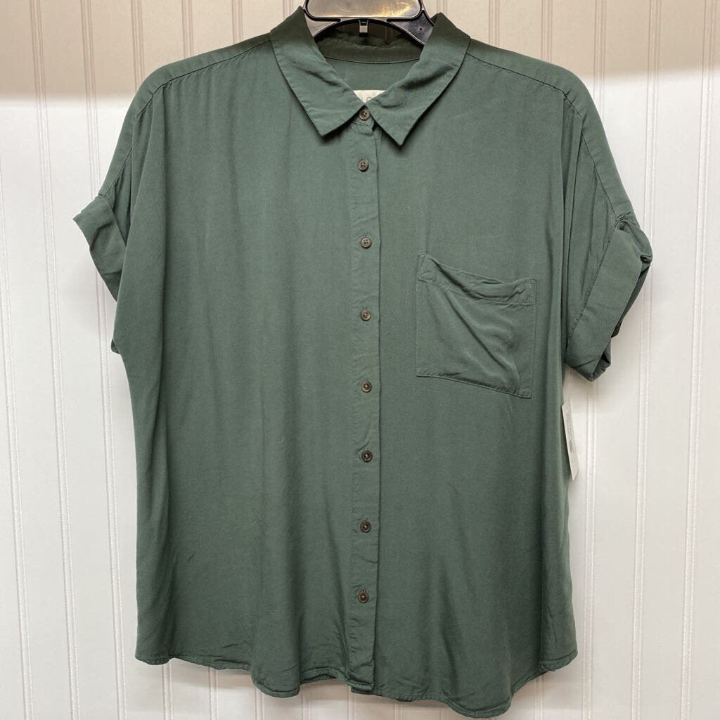 SHORT SLEEVE BUTTON UP
