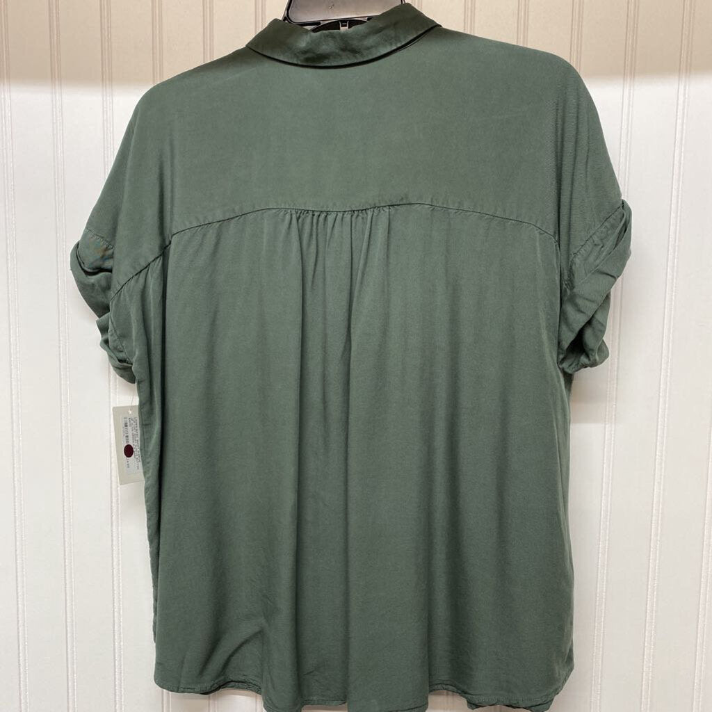 SHORT SLEEVE BUTTON UP