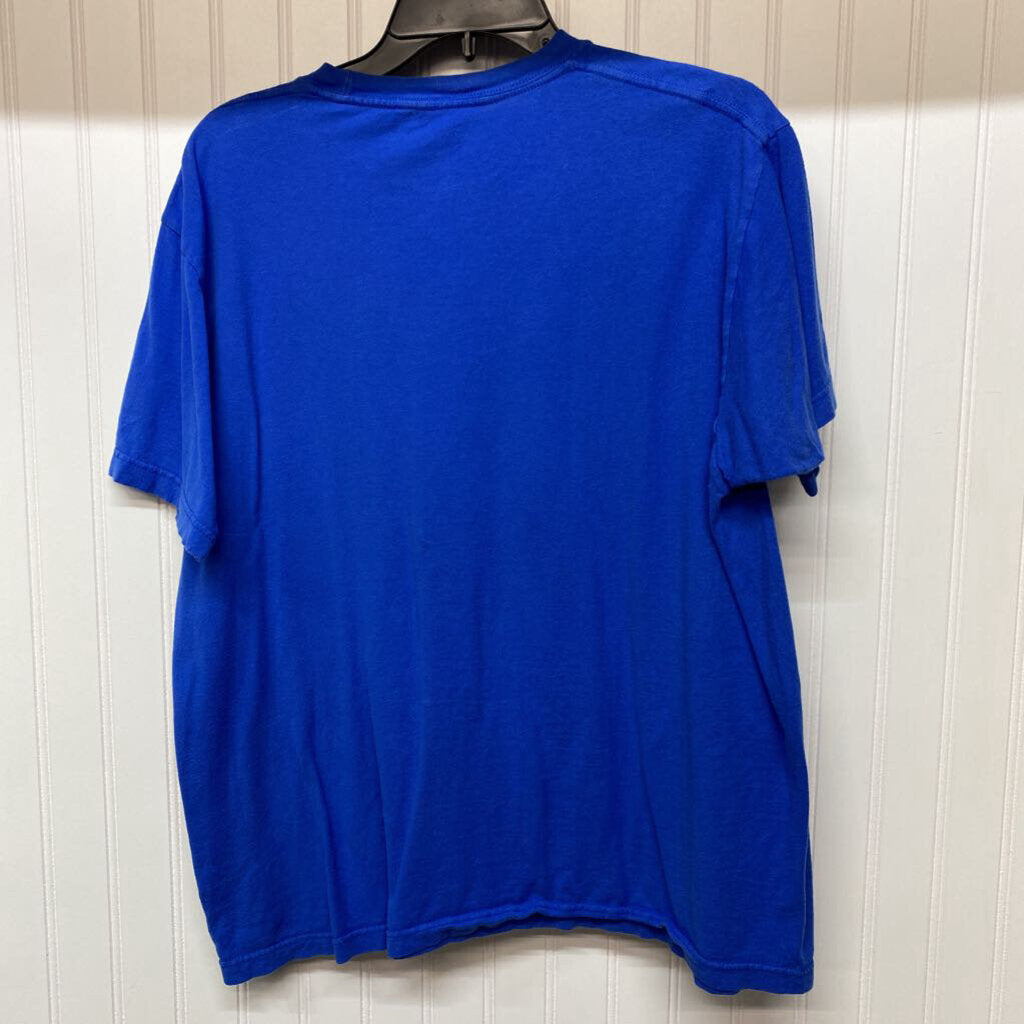 GRAPHIC TEE