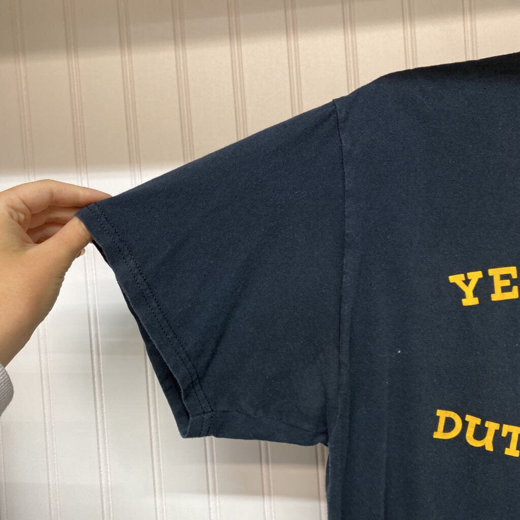 GRAPHIC TEE
