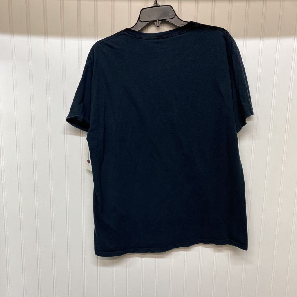 GRAPHIC TEE