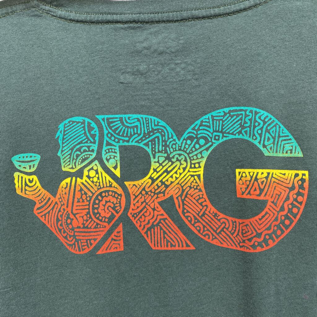 LONG SLEEVE GRAPHIC TEE