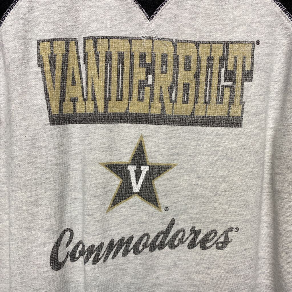 GRAPHIC SWEATSHIRT