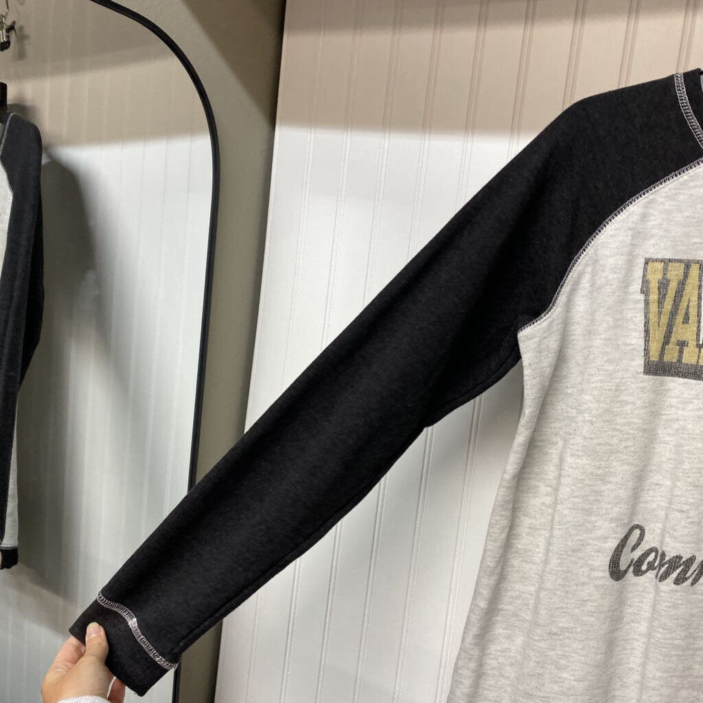 GRAPHIC SWEATSHIRT
