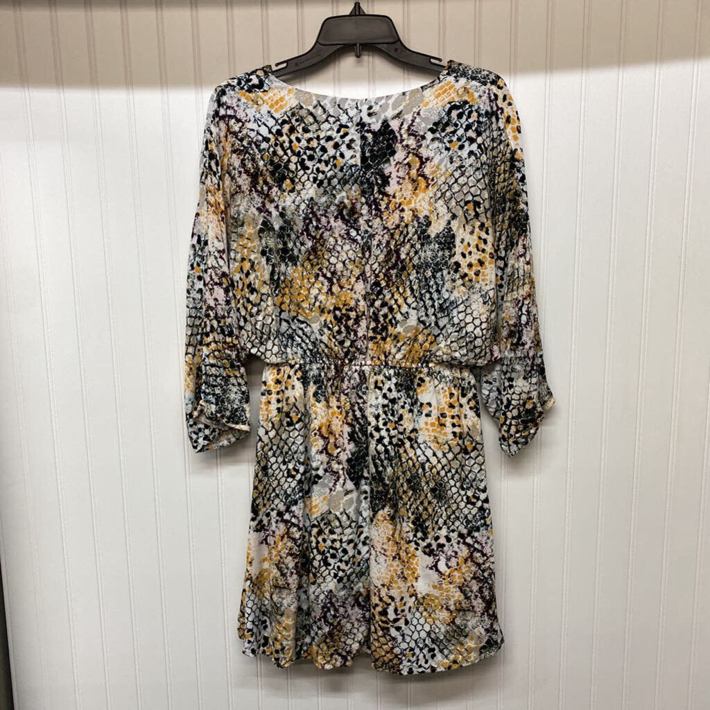LONG SLEEVE SHORT DRESS
