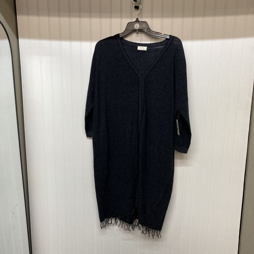 SHORT SWEATER DRESS