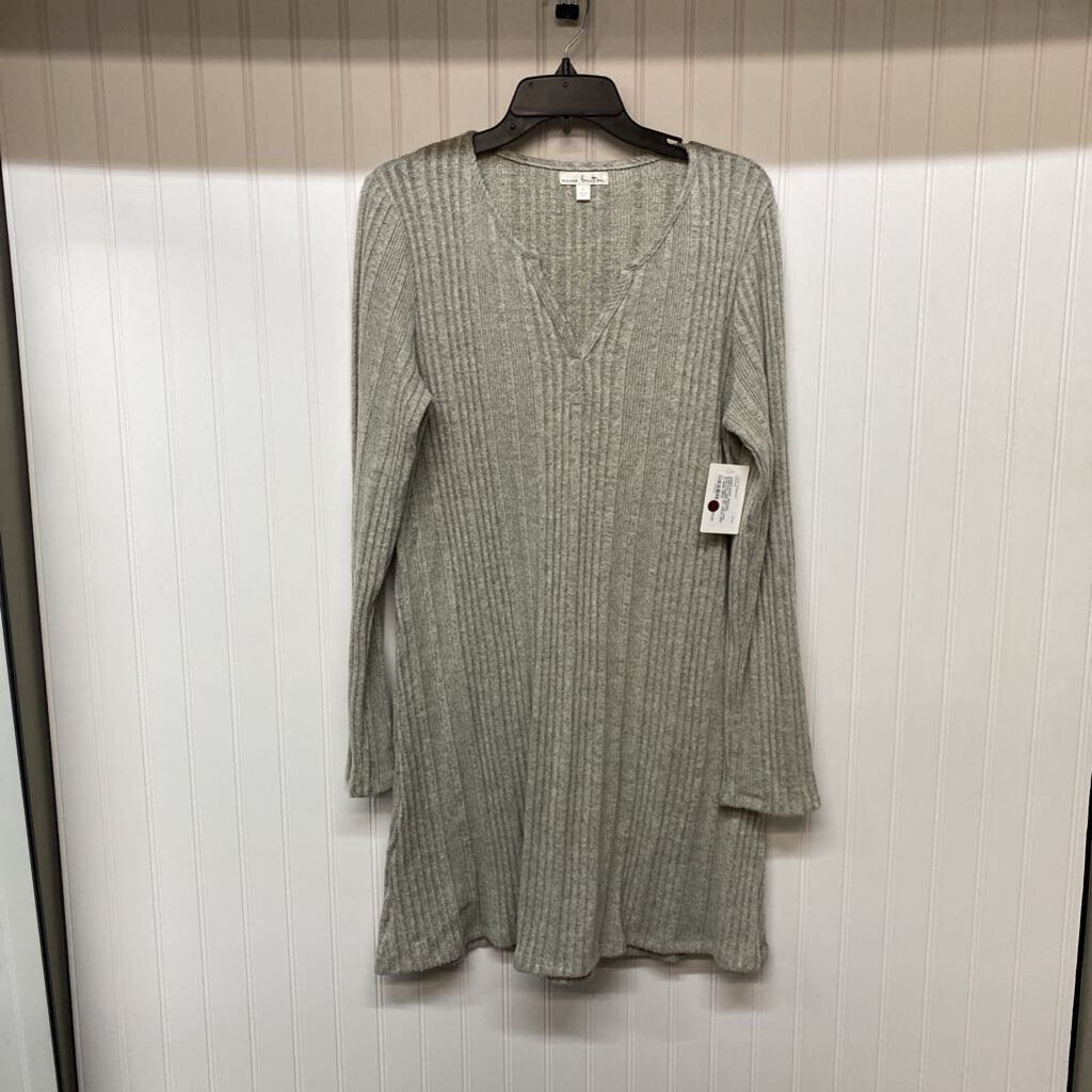 LONG SLEEVE RIBBED KNIT DRESS