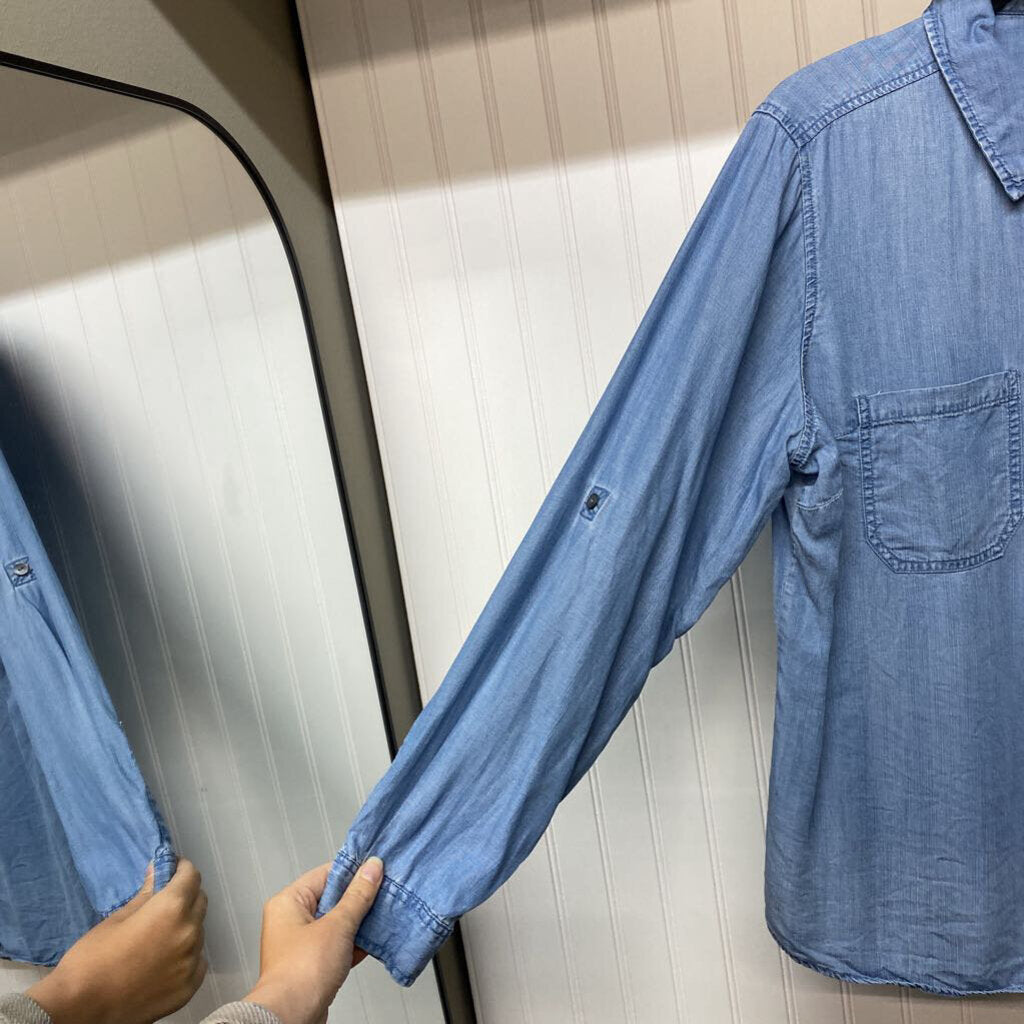 LONG SLEEVE DENIM BUTTON UP