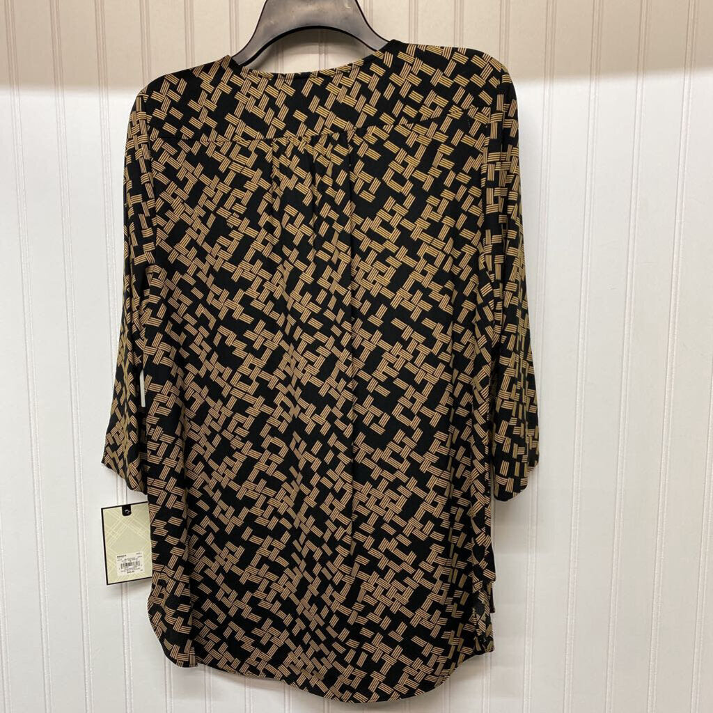 3/4 SLEEVED V NECK