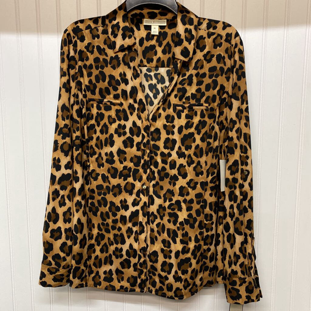 LONG SLEEVED BUTTON DOWN
