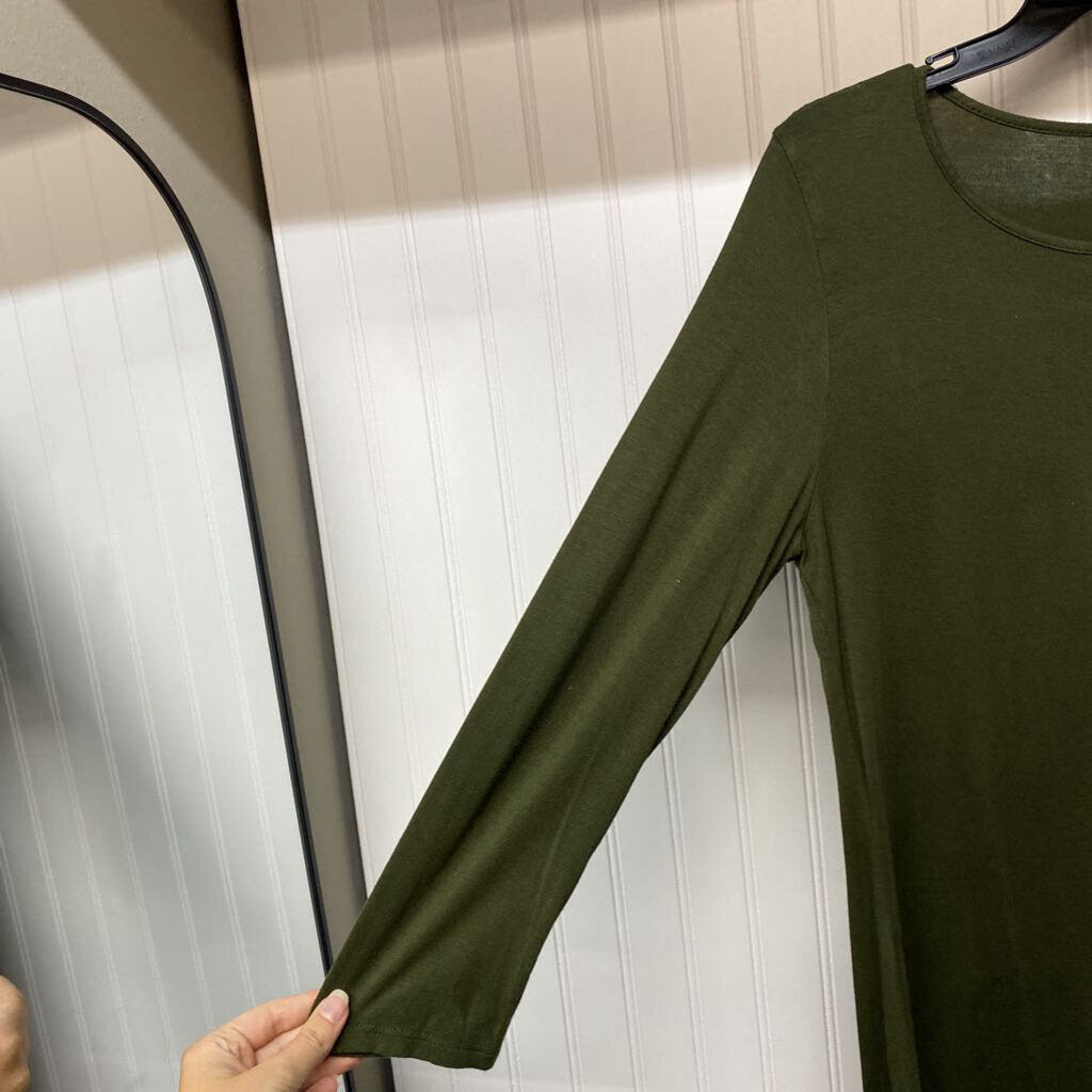 LONG SLEEVED TOP