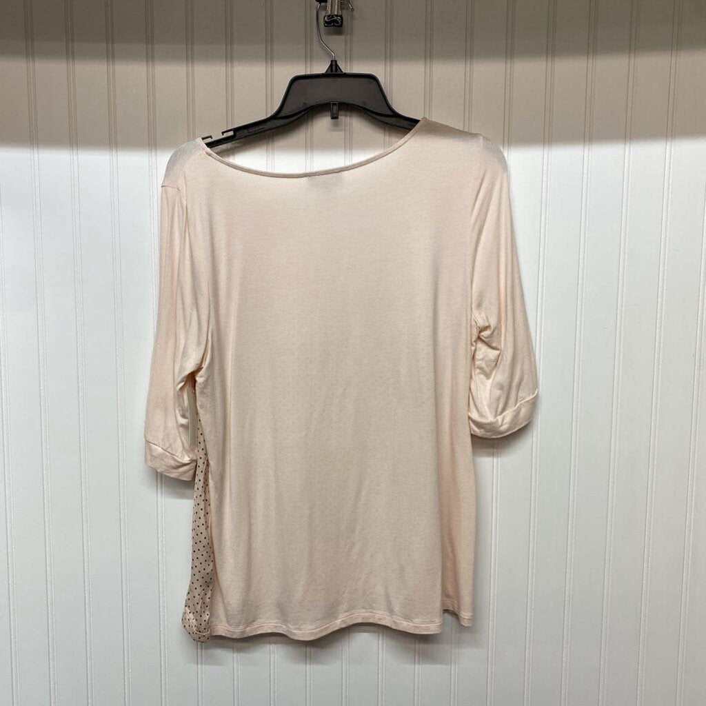 SHORT SLEEVED TOP