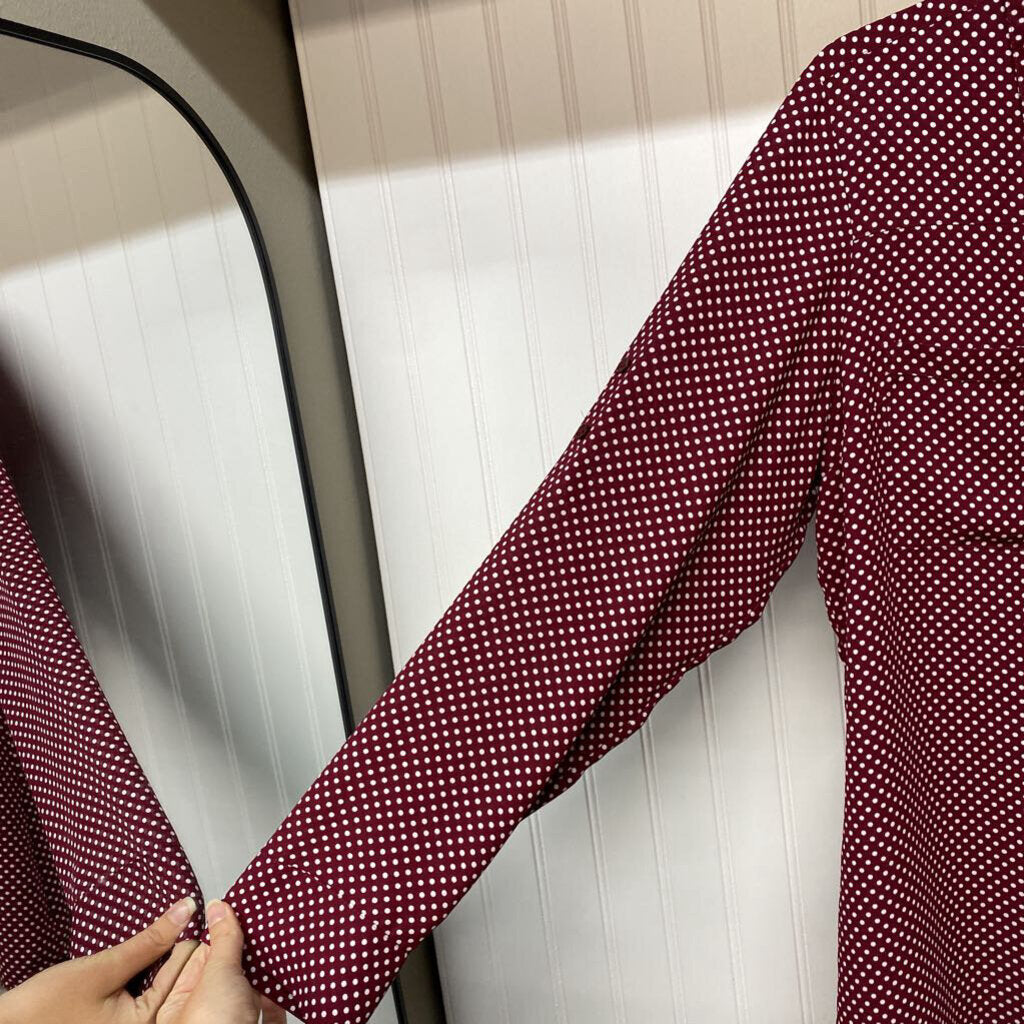 LONG SLEEVED BUTTON DOWN