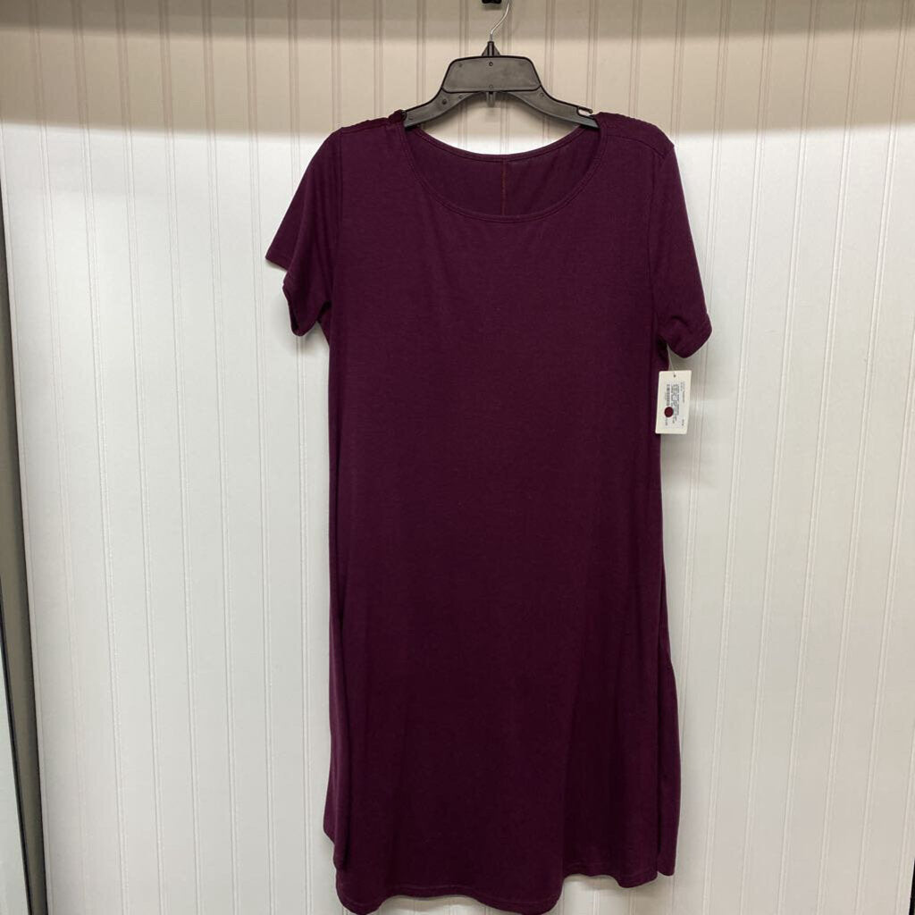 SHORT SLEEVED T SHIRT DRESS
