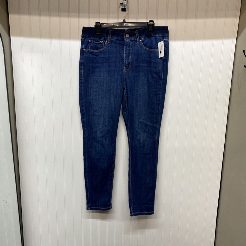 HIGH RISE SKINNY JEANS