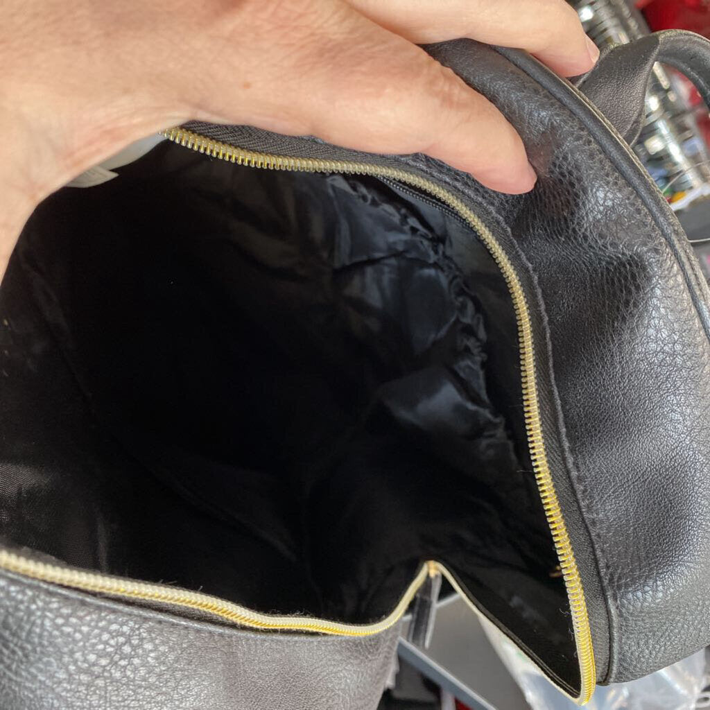 BACK PACK PURSE