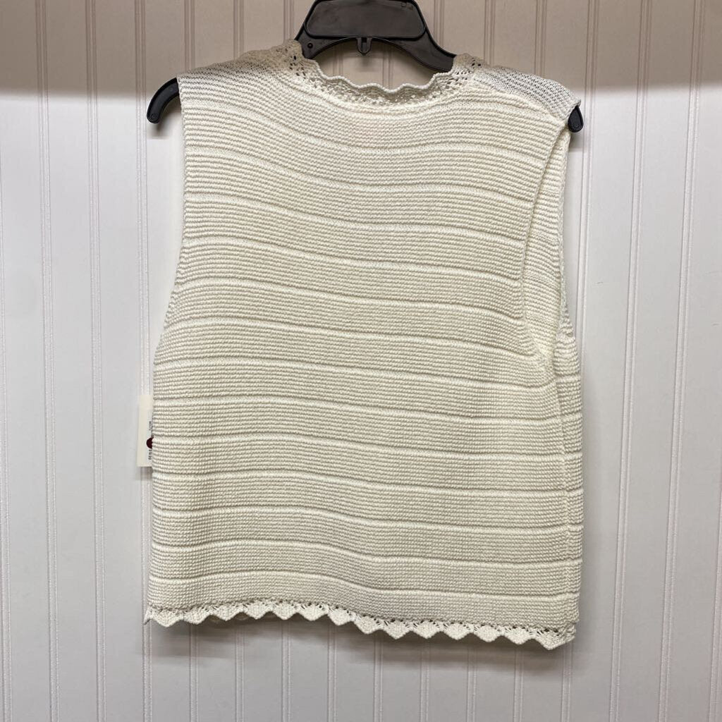 BUTTON DOWN SWEATER VEST