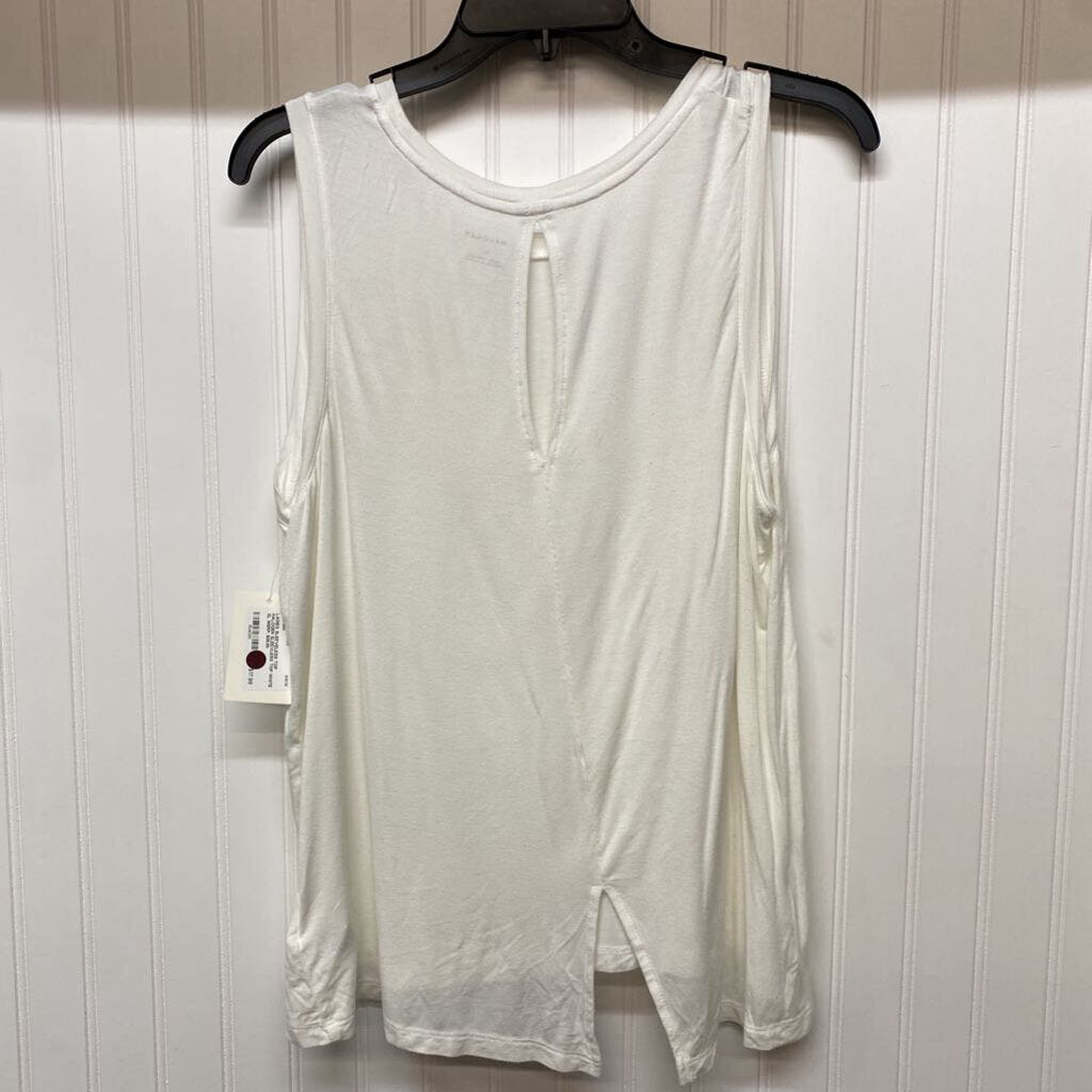 SLEEVLESS TOP