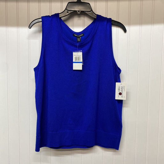 SLEEVLESS TOP