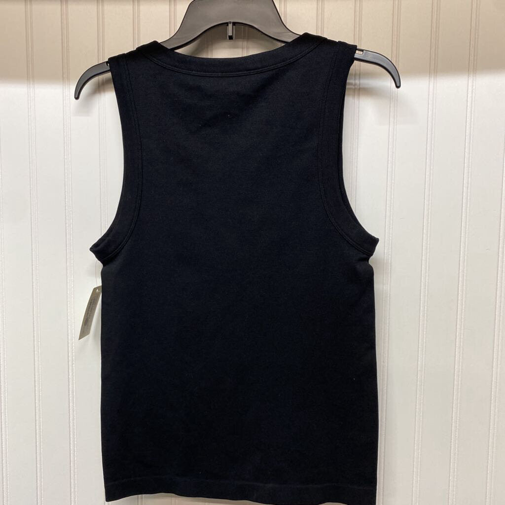SLEEVLESS TOP