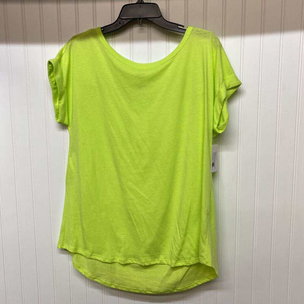 CUFFED SLEEVED TOP