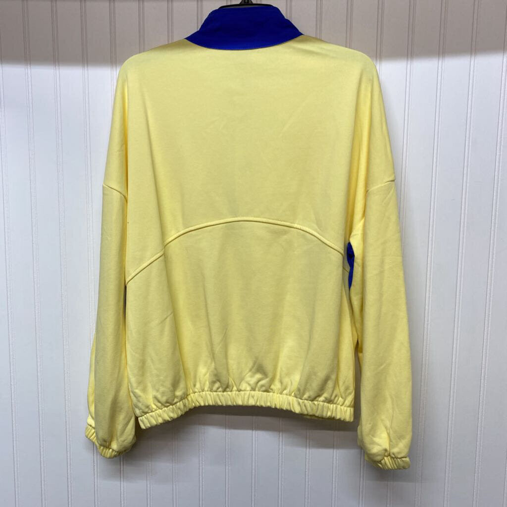 BUTTON DOWN SWEATSHIRT