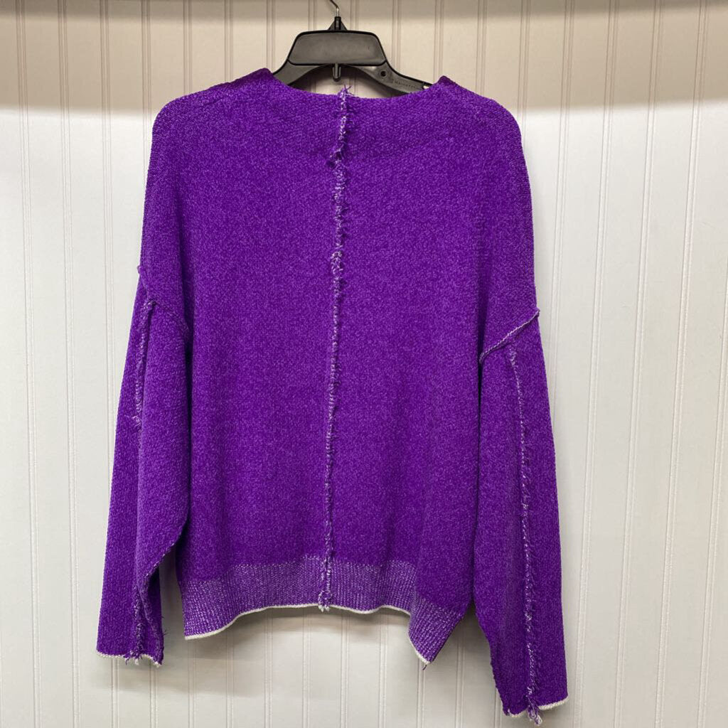 WIDE SLEEVED SWEATER