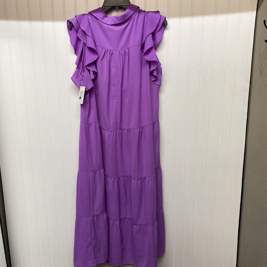 RUFFLED SLEEVLESS