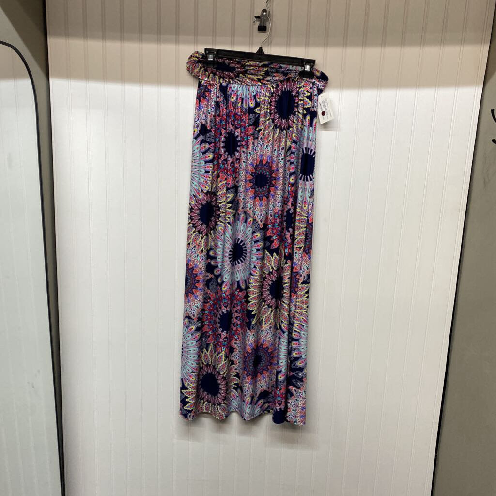LONG SKIRT