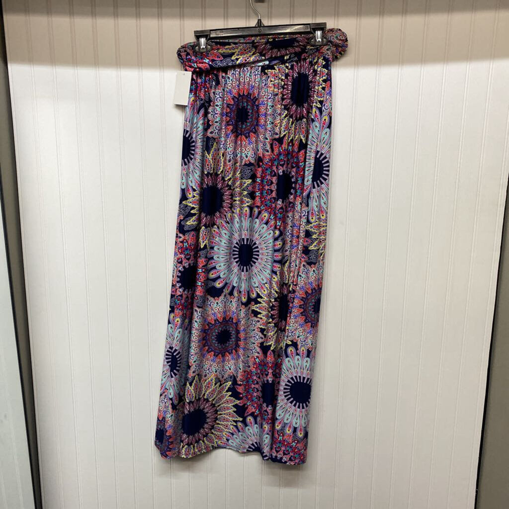 LONG SKIRT
