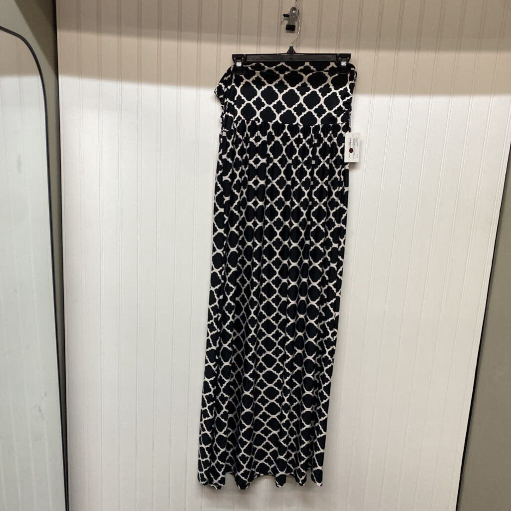 LONG SKIRT