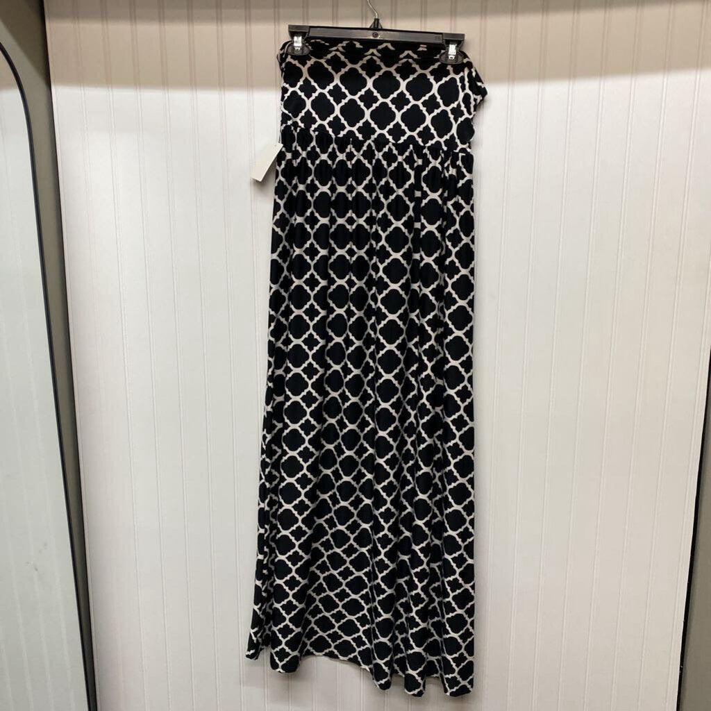 LONG SKIRT