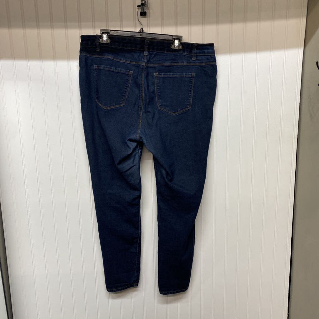 DARK BLUE JEANS