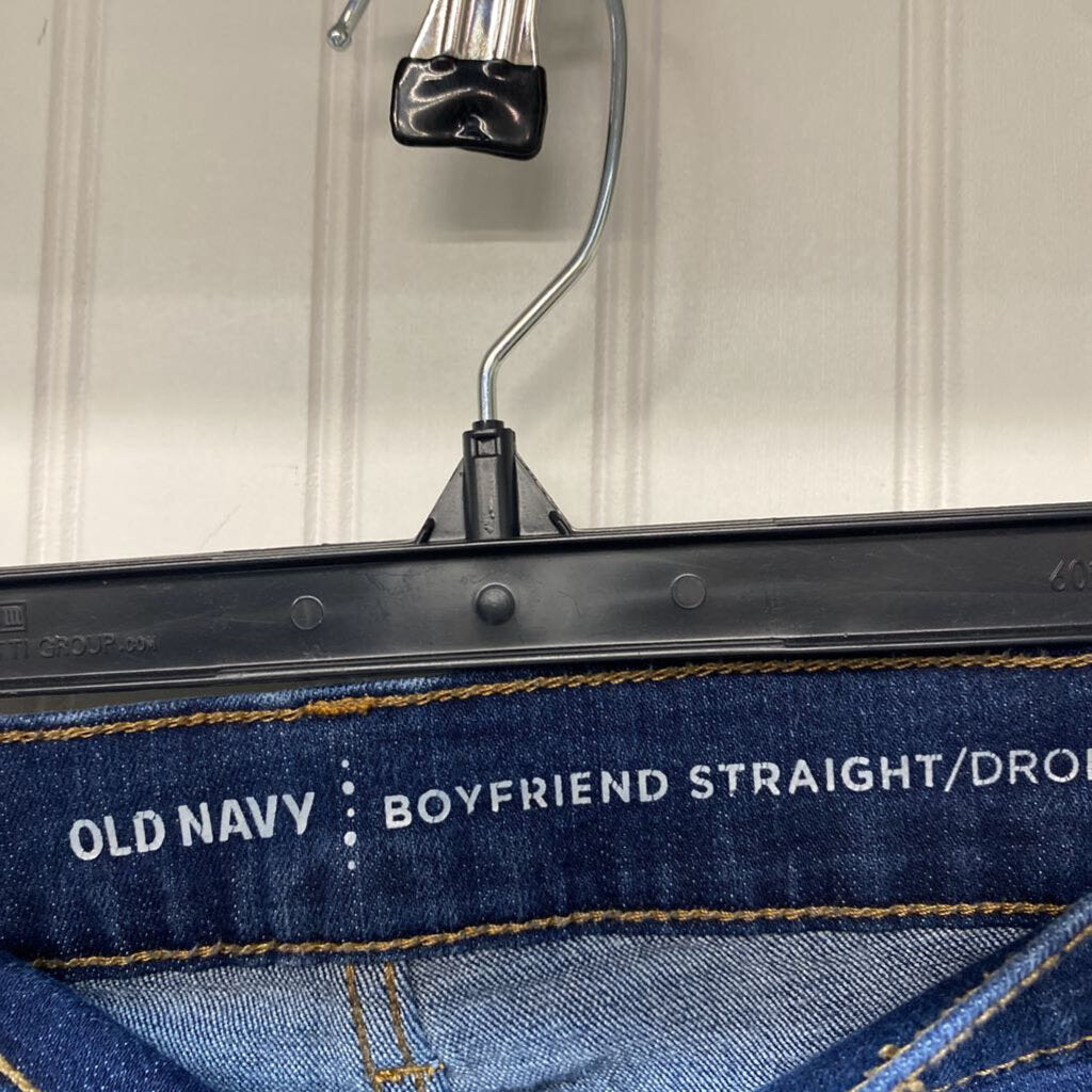 BOYFRIEND FIT JEANS