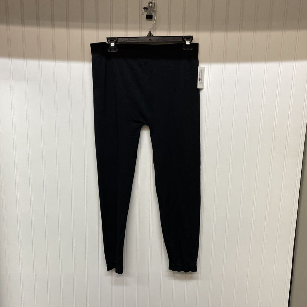 *BASIC BLACK LEGGINGS WITH FRONT POCKETS