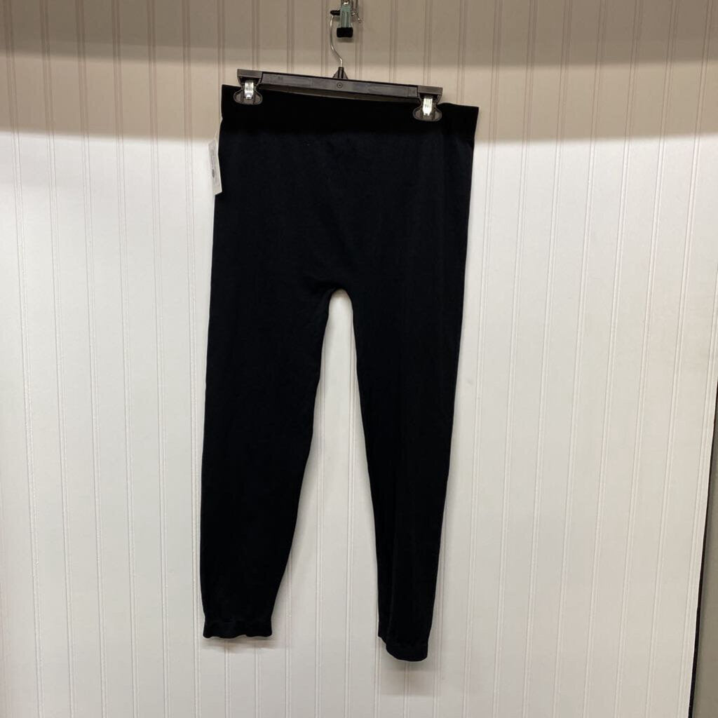 *BASIC BLACK LEGGINGS WITH FRONT POCKETS