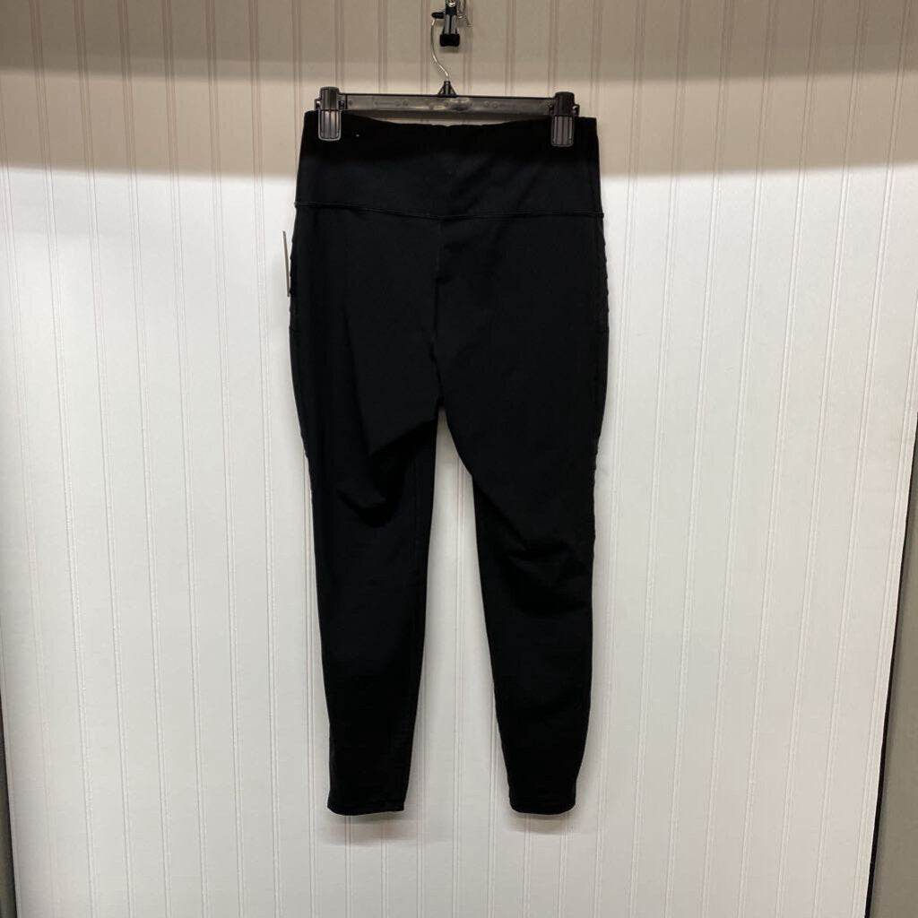 *BASIC BLACK WITH DESIGN ON HIP AND KNEE LEGGINGS