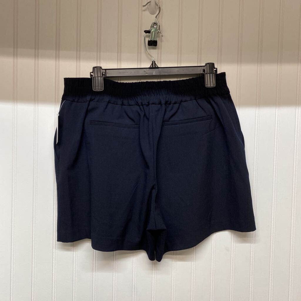 * BOUTIQUE BRAND-DRESS SHORTS PLAIN FRONT