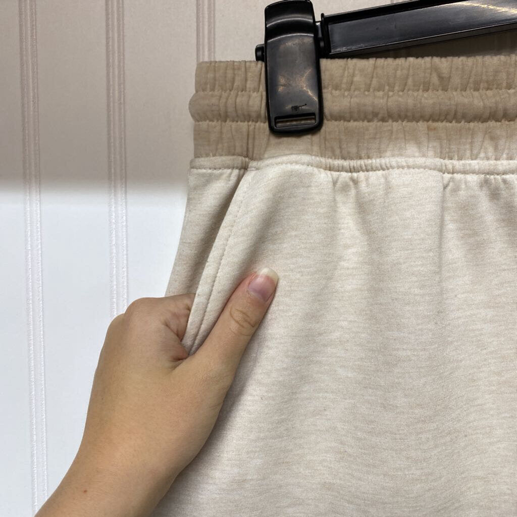 *NYLON SHORT WITH TIE-WAIST