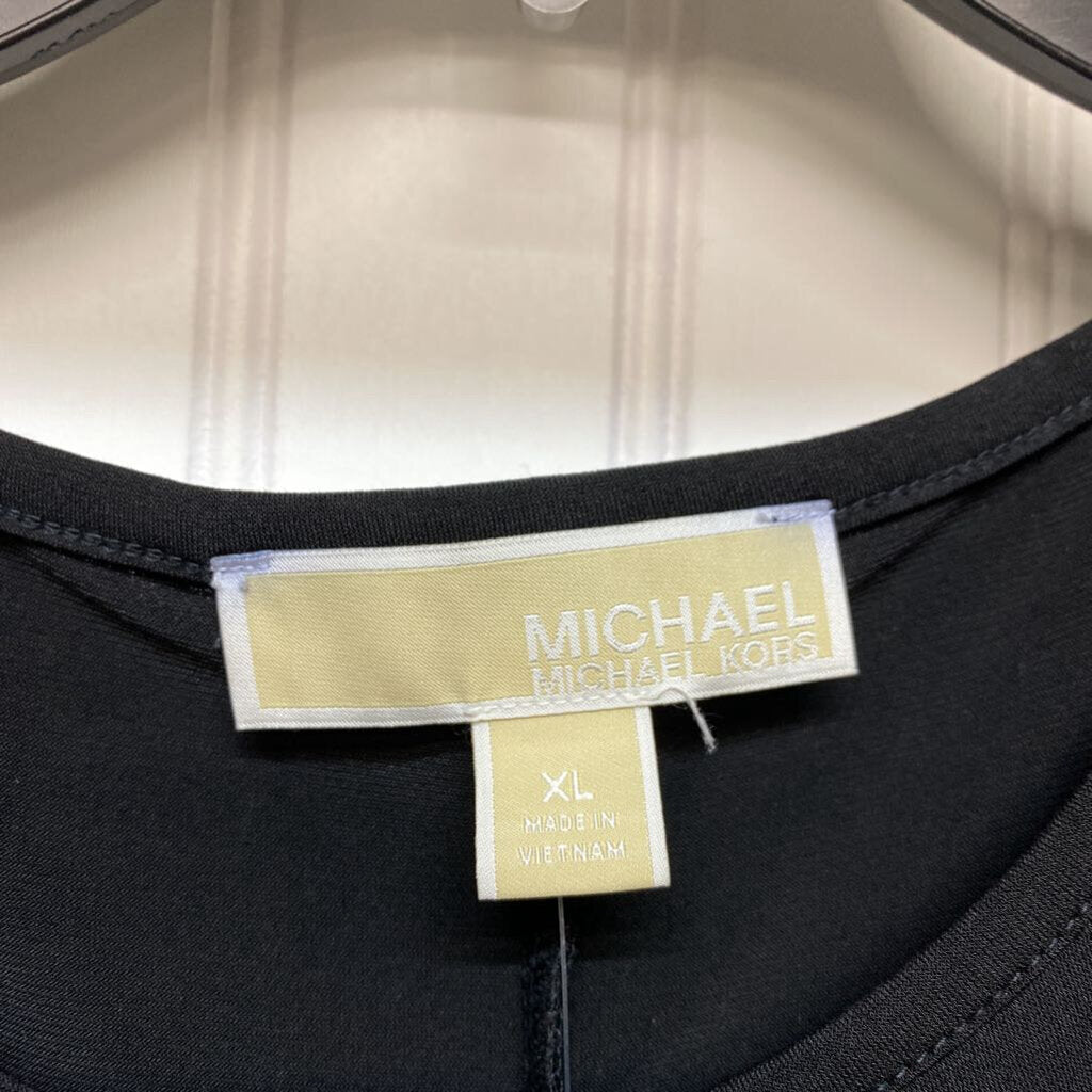 *SLEEVELESS WITH ROUCHING ON SIDE SHORT