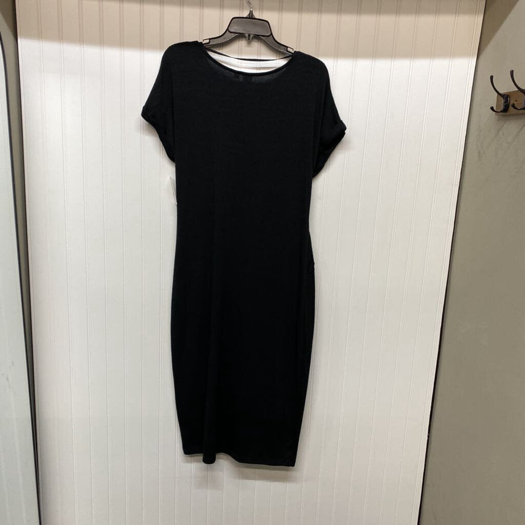 LONG KNIT WITH KNOT ON LEFT SIDE